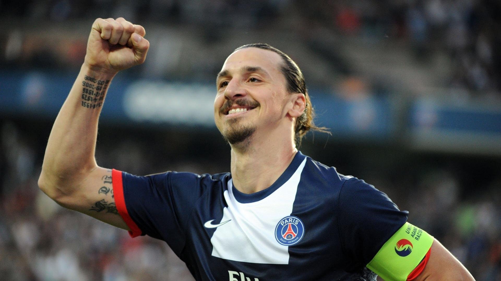 “水上芭蕾与游泳较量:2025世界游泳锦标赛掀起观赛热潮”