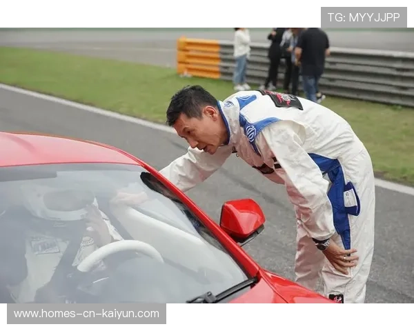 中国赛车手刷新个人最佳圈速