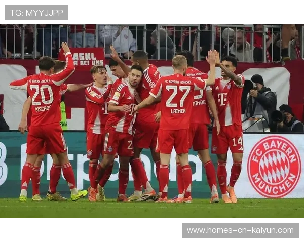 德甲拜仁定位球再显威力,头球完成破门