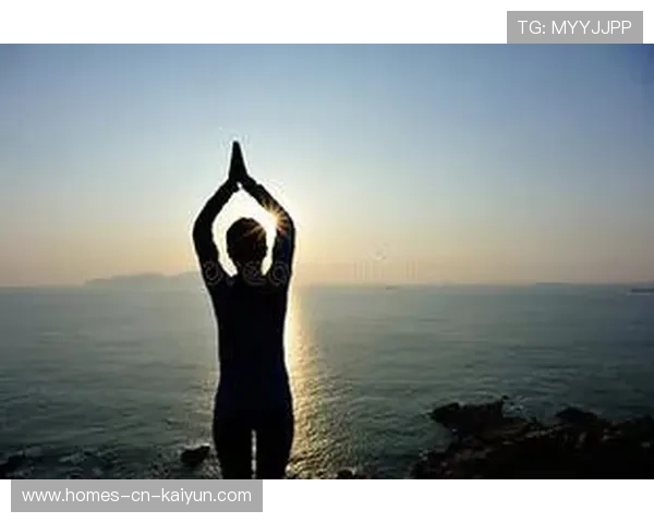 海边瑜伽体验日，放松身心的同时拥抱自然，海边瑜伽图片唯美高精度